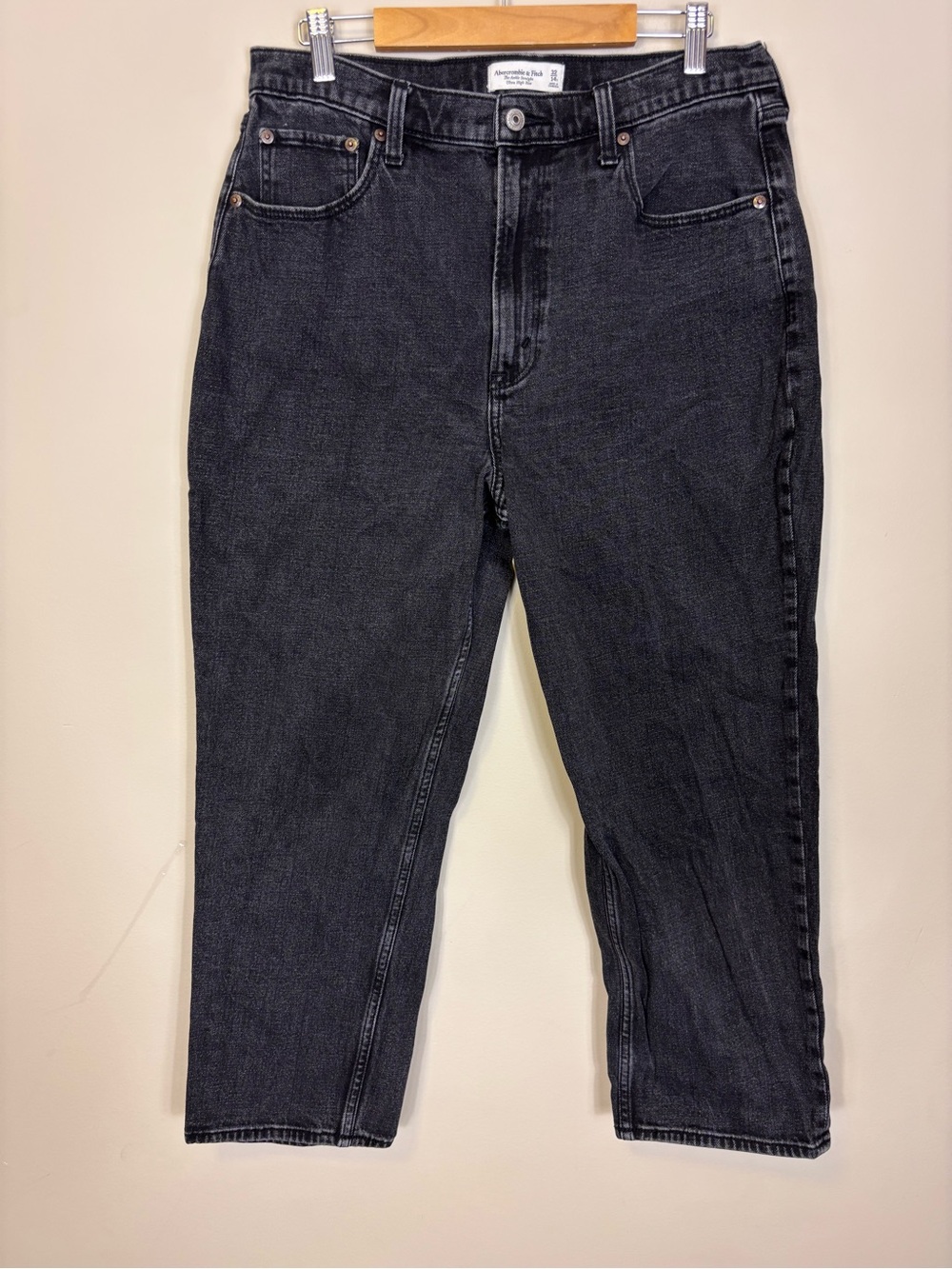 Abercrombie & Fitch Black The Ankle Ultra High-Rise Straight Ankle Jeans  14 S